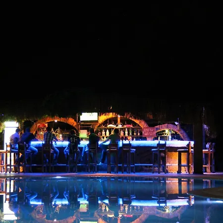 Hotel Riverside 2*